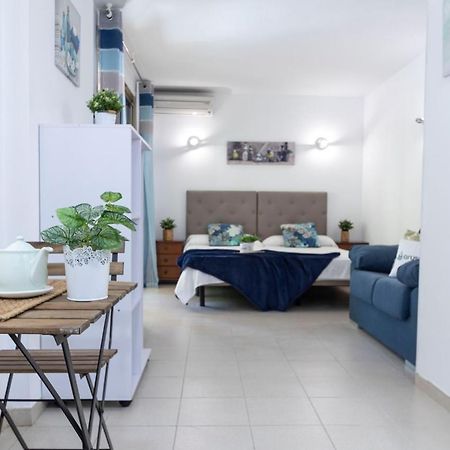 סאלו Estudio A 100 Metros De La Playa מראה חיצוני תמונה